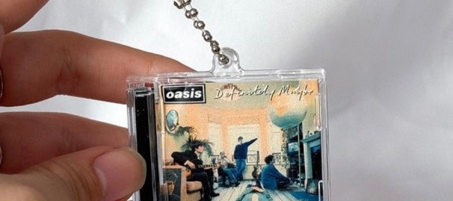 Físico + Digital: A Mágica por Trás dos Physical Album Cards e Mini CDs NFC